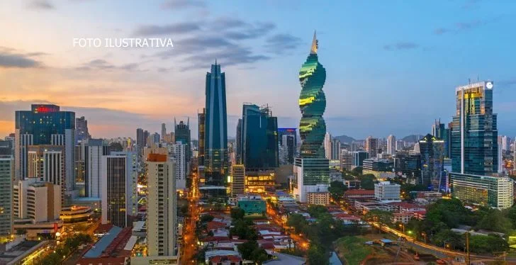 ALQUILER DE EDIFICIO Y TERRENO EN CALLE 50